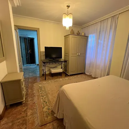 Ostrera Villa *