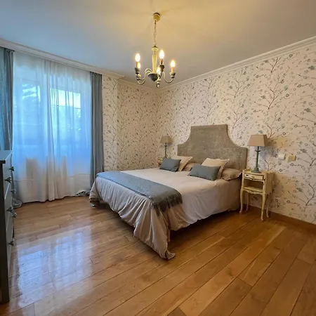 Ostrera Vila *